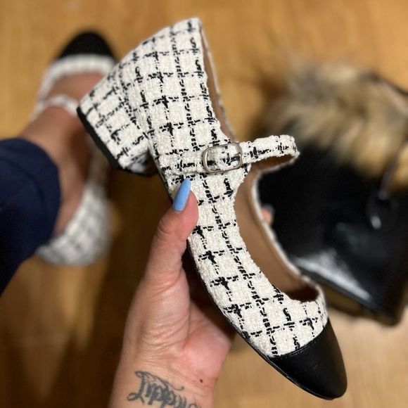CREAM / BLACK SHORT HEEL MARYJANE - Picture 3 of 5
